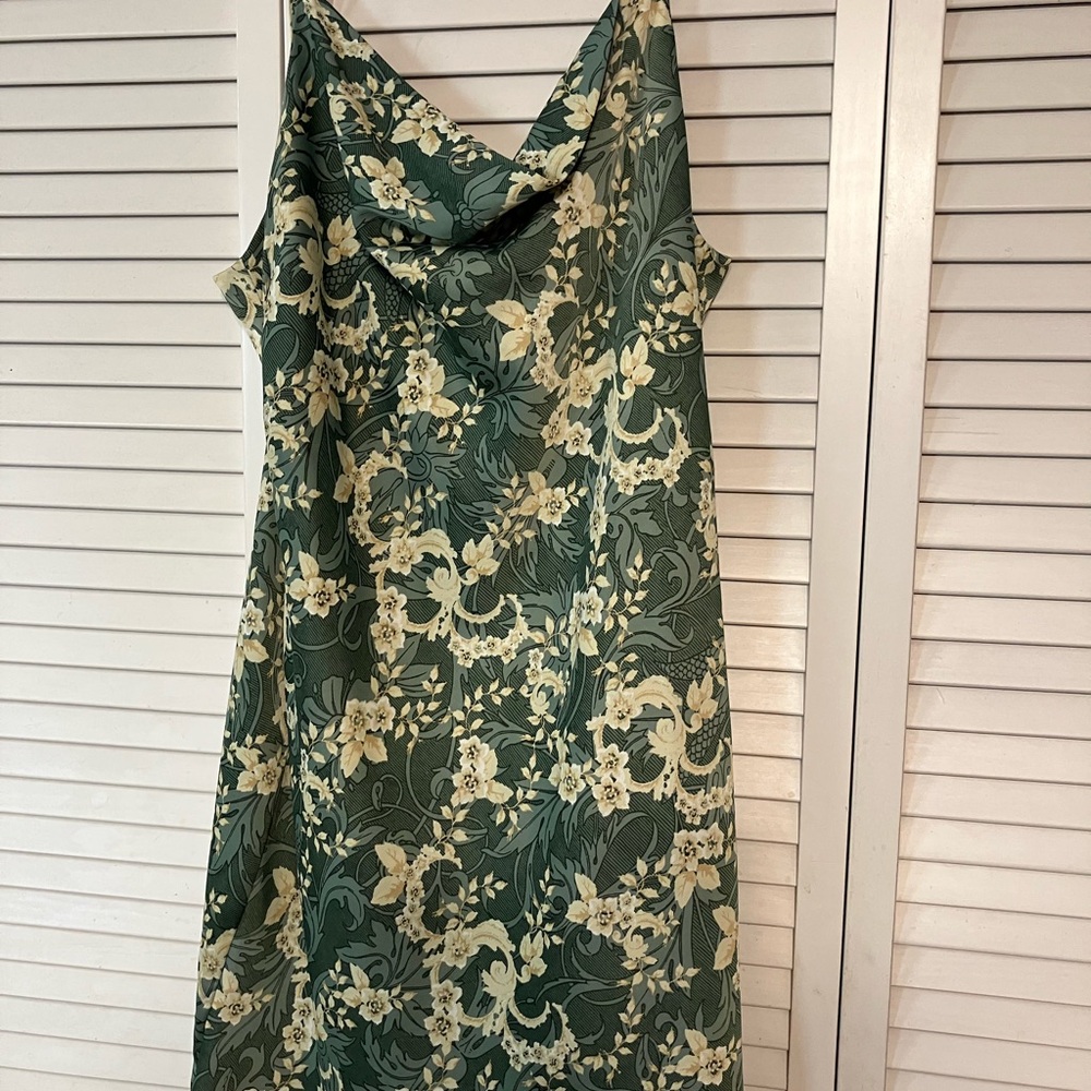 Urban Outfitters Green Floral Midi Dress